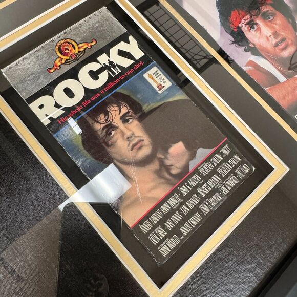 1976 Rocky Movie Collectable Memorabilia Framed Shirt VHS Cover 36x38 - Picture 8 of 16